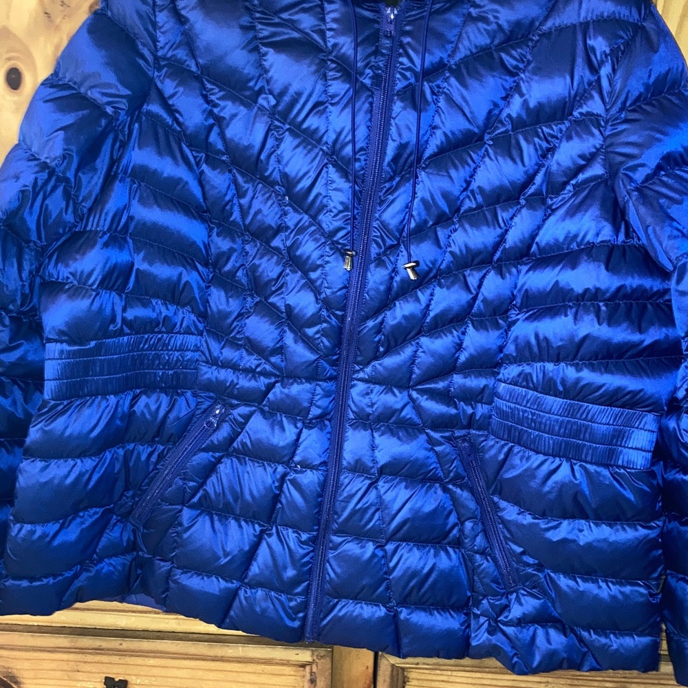 Women Lane Bryant purple blue hooded down puffer coat size 22/24 - Picture 3 of 10
